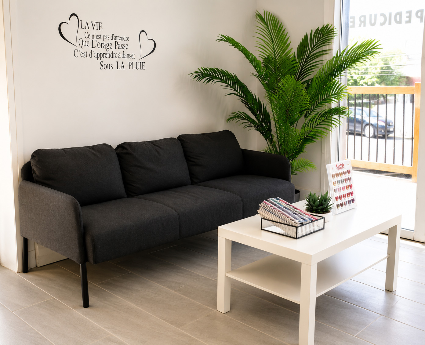 Kin-ongles-et-café-attente